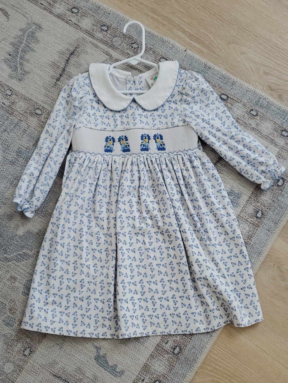 Shrimp And Grits Kids Girls Staffordshire Dogs Smocked Embroidered Dress Sz4T